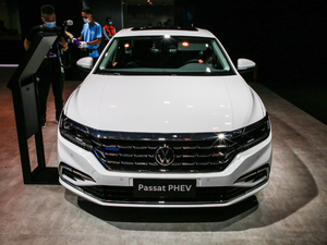 2020430PHEV 춯 V ǰ