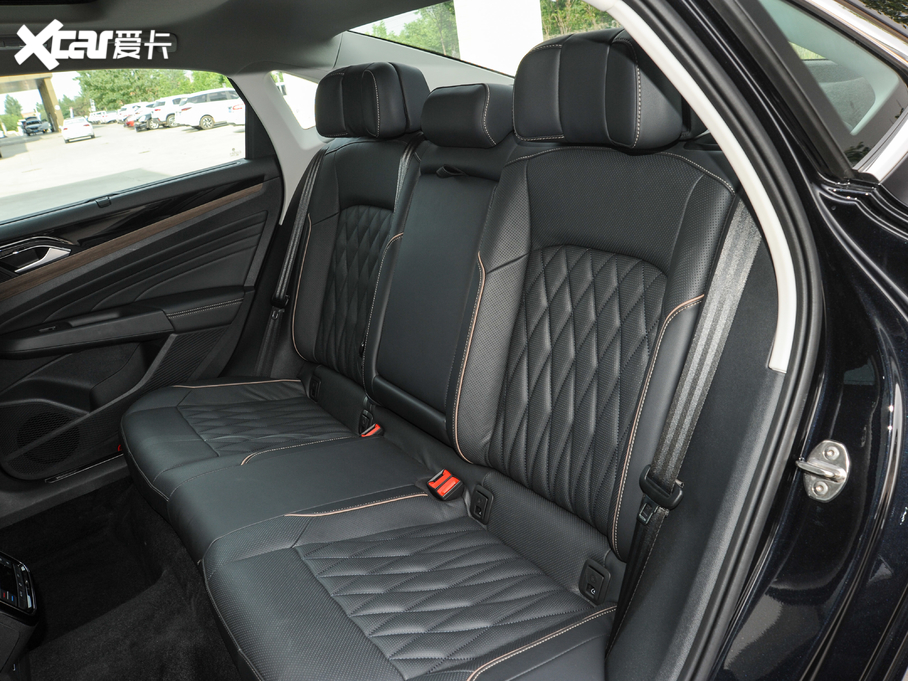 2020_ 330TSI A (gu)VI