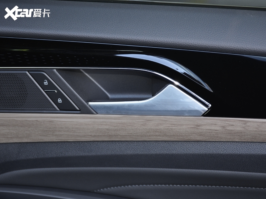 2020_ Ŀ 330TSI A VI