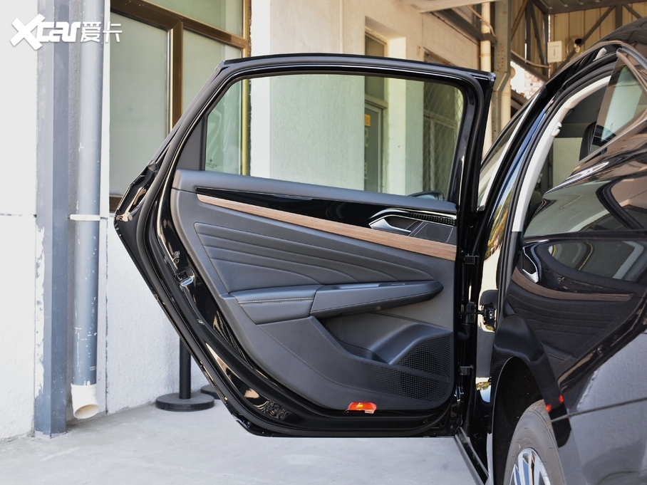 2020_ Ŀ 330TSI A VI