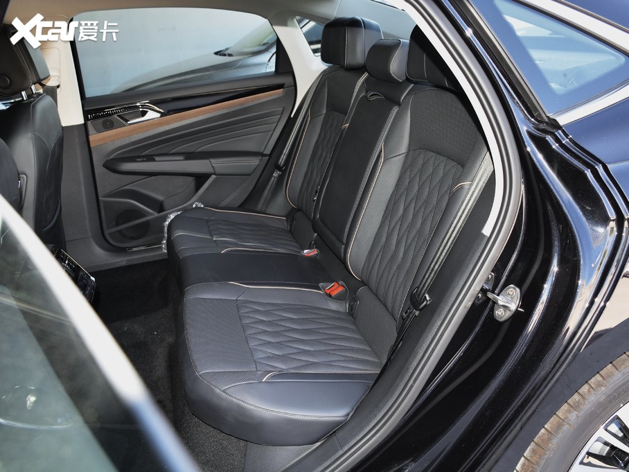 2020_ Ŀ 330TSI A VI