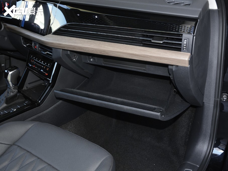 2020_ Ŀ 330TSI A VI