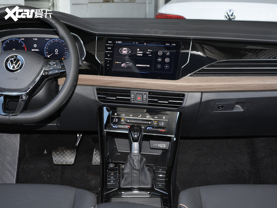 2020_ Ŀ 330TSI A VI