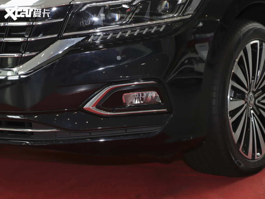 2020_ Ŀ 330TSI F VI