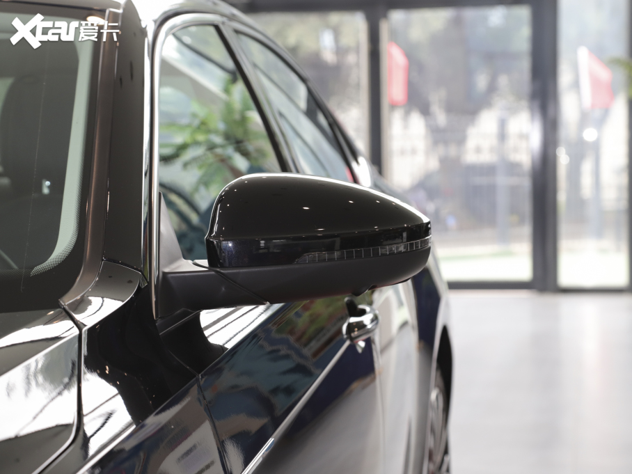 2020_ Ŀ 330TSI F VI