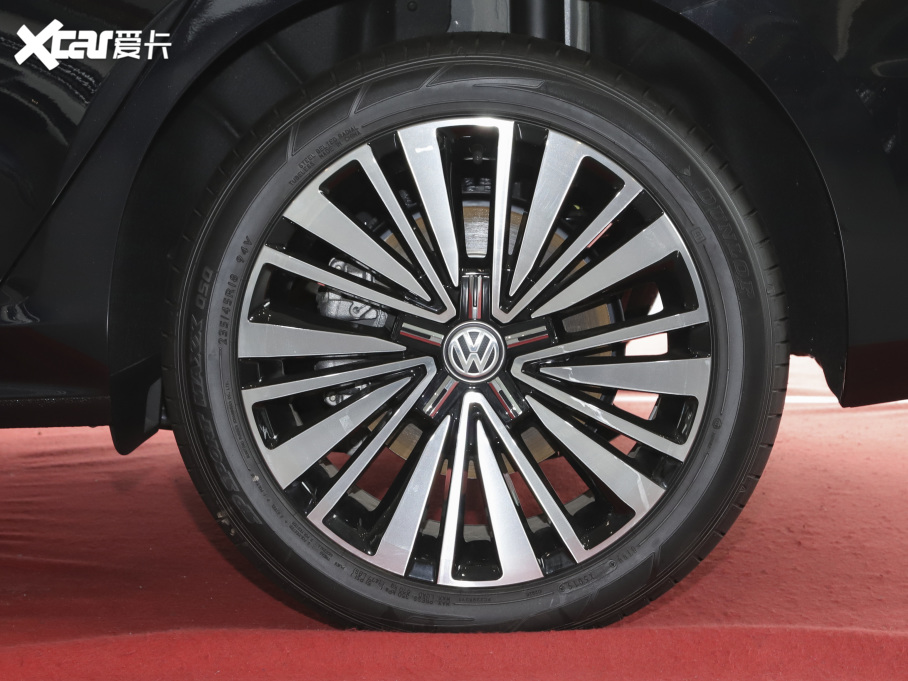 2020_ Ŀ 330TSI F VI