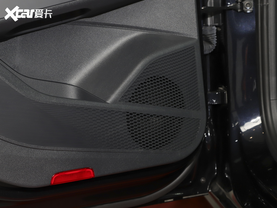 2020_ Ŀ 330TSI F VI