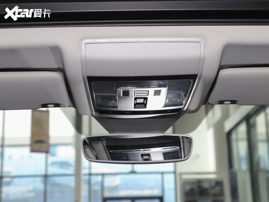 2020_ Ŀ 330TSI F VI