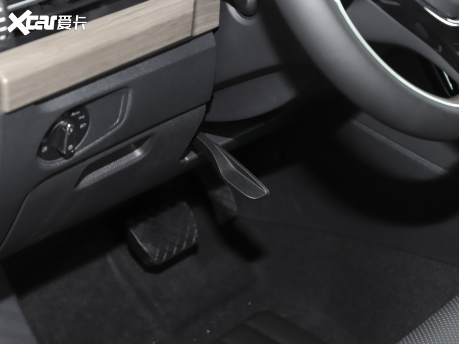 2020_ Ŀ 330TSI F VI