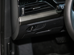 2020330TSI Ӣ VI п؅^