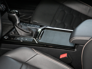 2020330TSI Ӣ VI п؅^