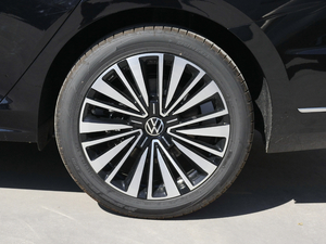 2020Ŀ 330TSI A VI ^