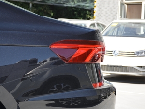 2020Ŀ 330TSI A VI ^