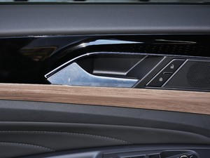 2020Ŀ 330TSI A VI g