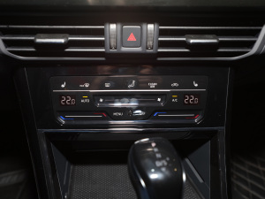 2020Ŀ 330TSI Ӣ VI {{