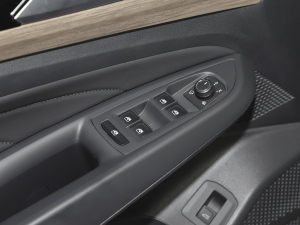 2020Ŀ 330TSI F VI п؅^