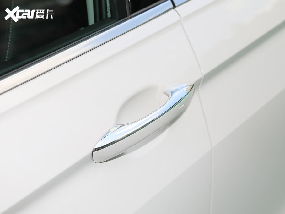 2020;^LԴ 430 PHEV Ş