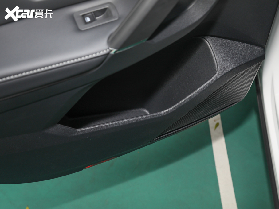 2020;^LԴ 430 PHEV Ş