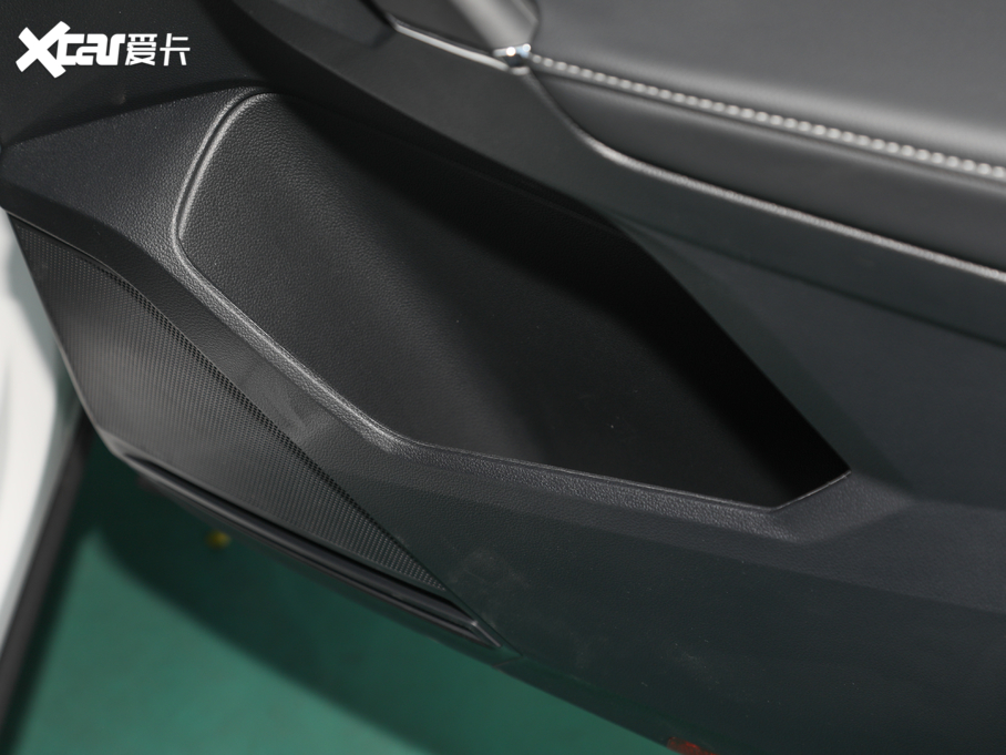 2020;^LԴ 430 PHEV Ş