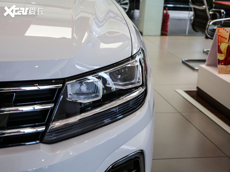 2020;^LԴ 430 PHEV F