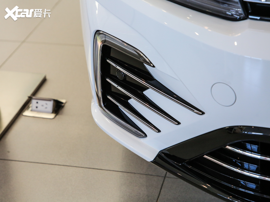 2020;^LԴ 430 PHEV F