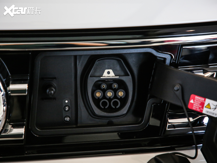 2020;^LԴ 430 PHEV F