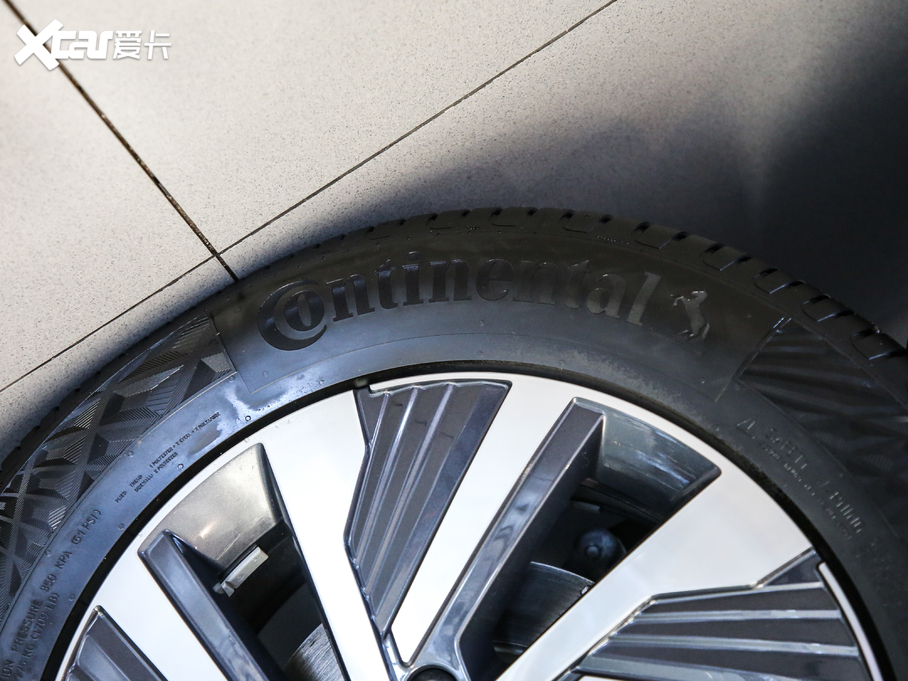 2020;^LԴ 430 PHEV F