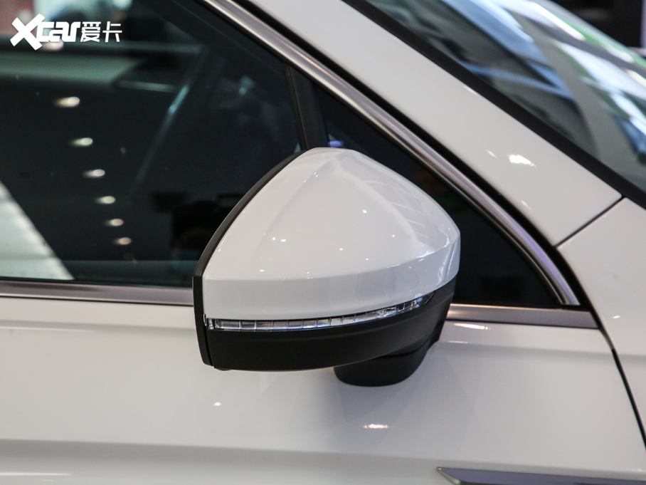 2020;^LԴ 430 PHEV F