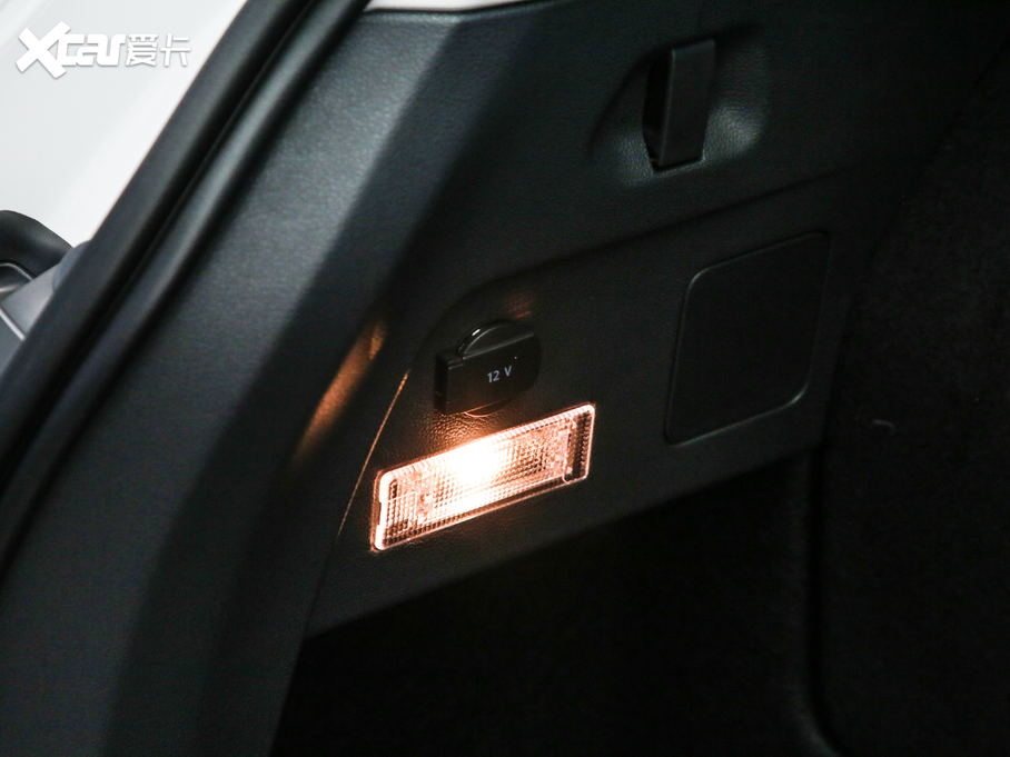 2020;^LԴ 430 PHEV F