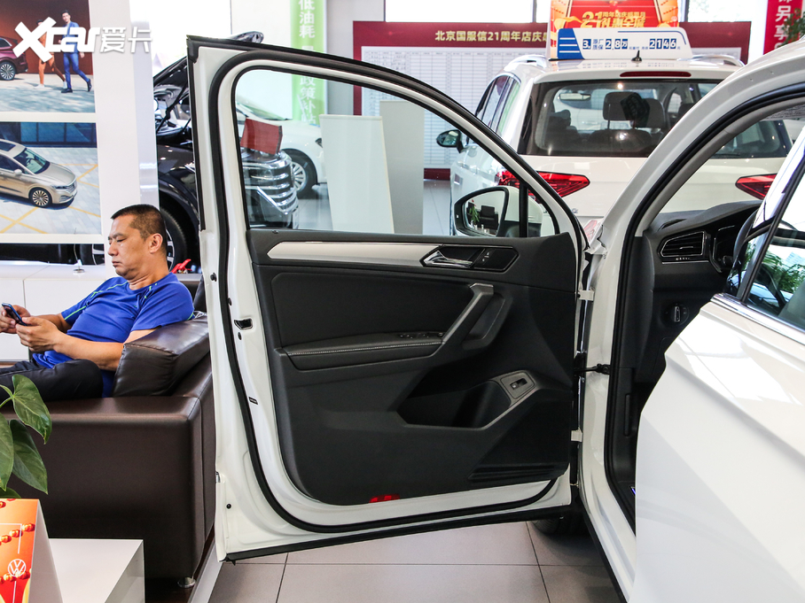 2020;^LԴ 430 PHEV F