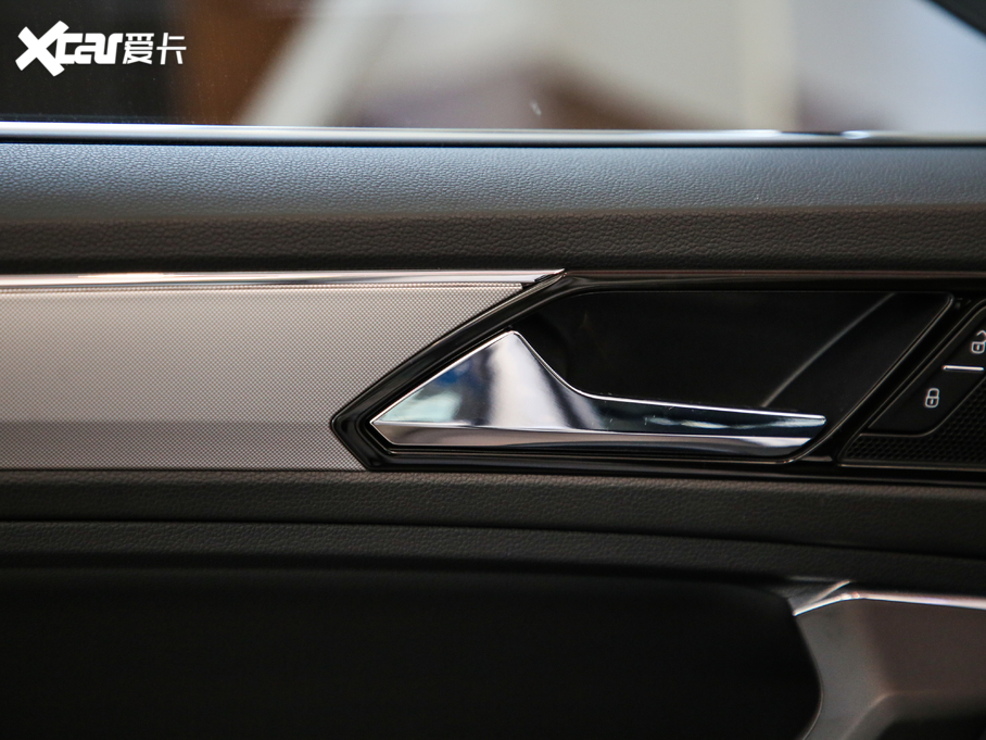 2020;^LԴ 430 PHEV F