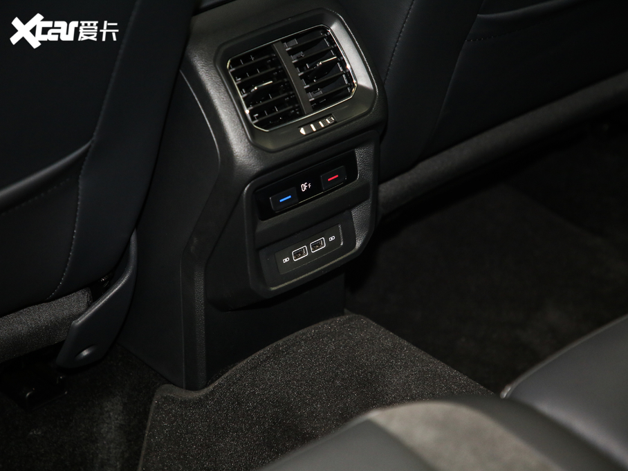 2020;^LԴ 430 PHEV F