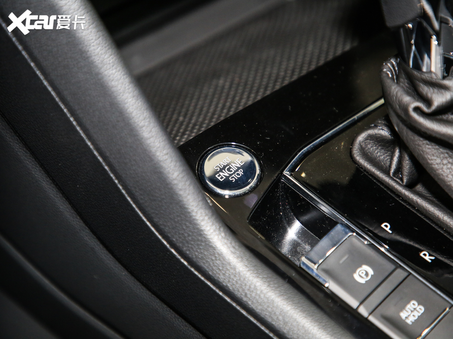 2020;^LԴ 430 PHEV F