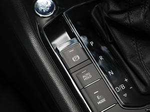 2020430 PHEV Ş v܇Ƅ