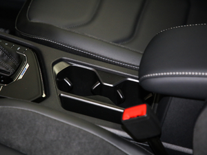 2020430 PHEV F п؅^