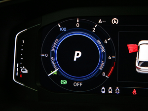 2020430 PHEV F п؅^