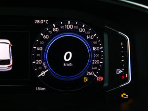 2020430 PHEV F п؅^