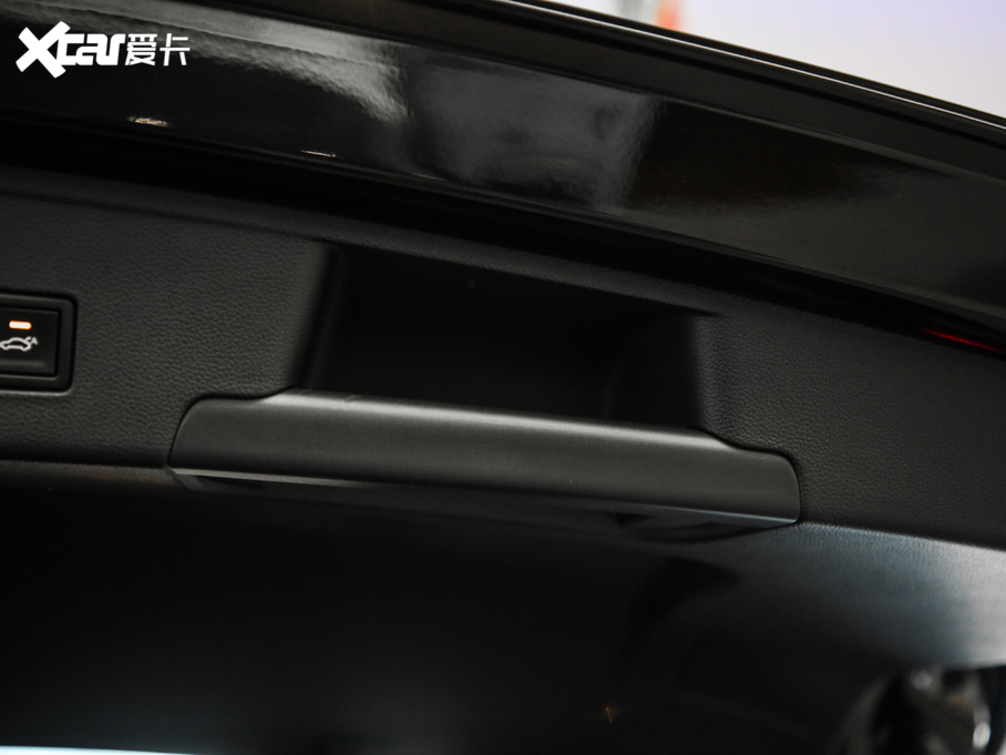 2020;X Ŀ 380TSI (q)A