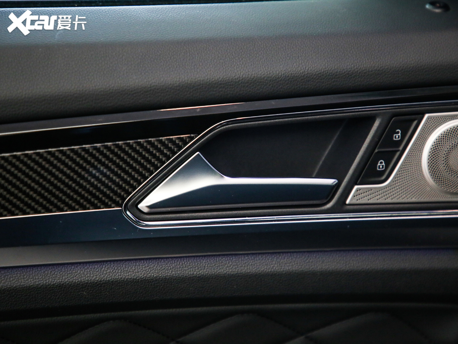 2020;X Ŀ 380TSI (q)A