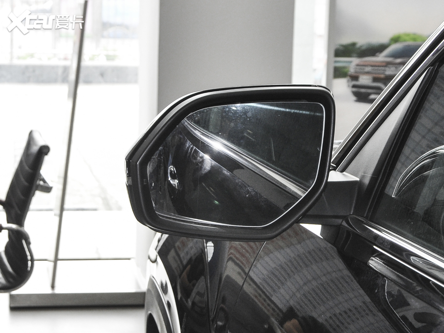 2020;X Ŀ 330TSI (q)A