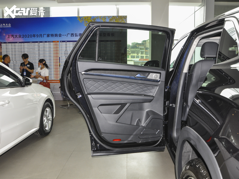 2020;X Ŀ 330TSI (q)A