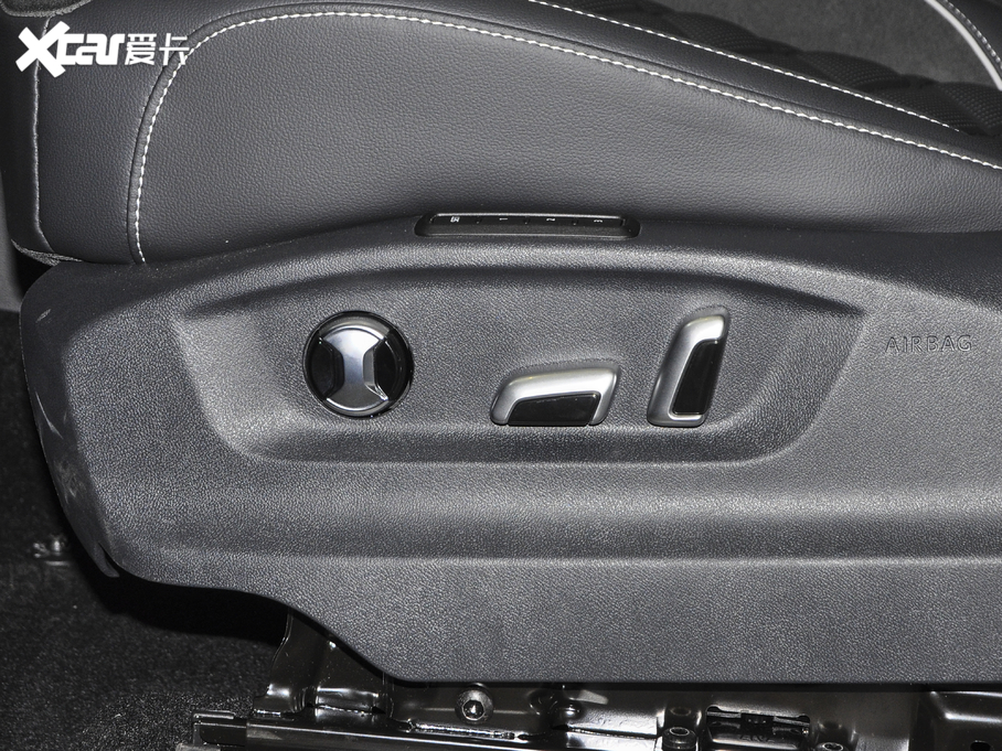 2020;X Ŀ 330TSI (q)A