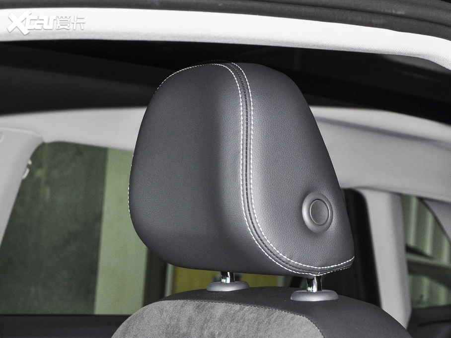 2020;X Ŀ 330TSI (q)A