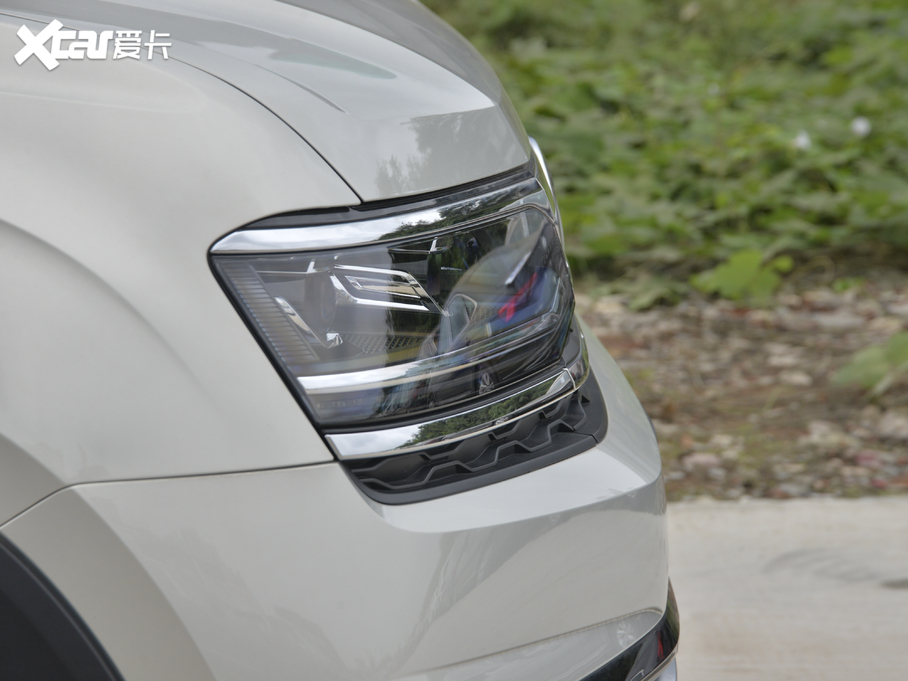 2020;X Ŀ 330TSI (q)A