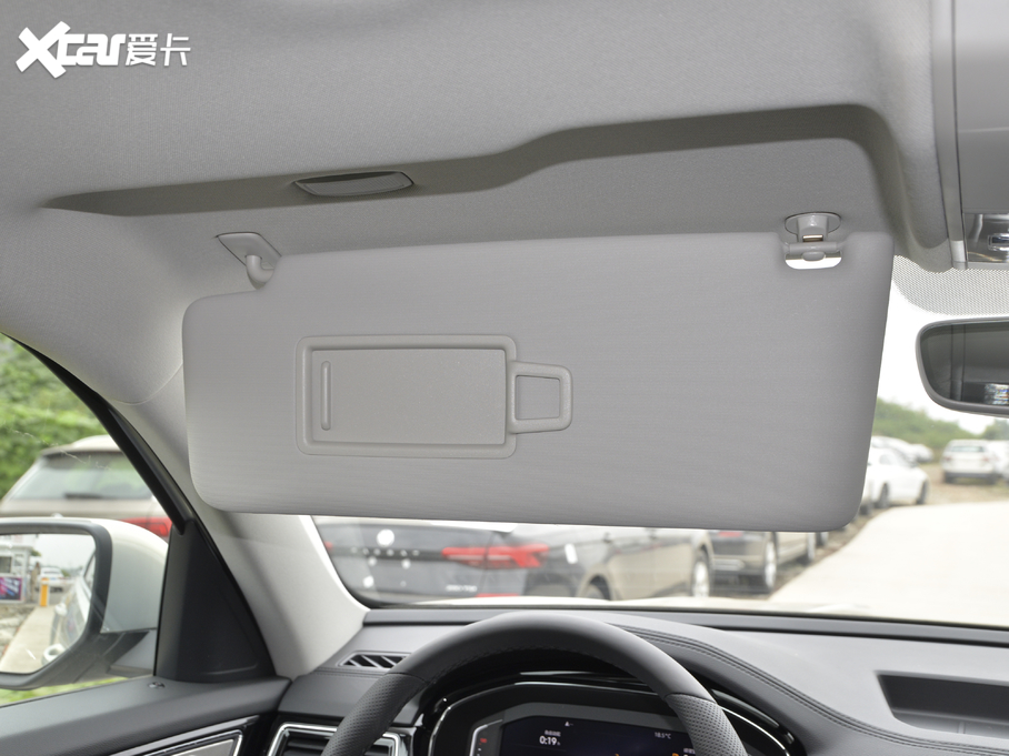 2020;X Ŀ 330TSI (q)A