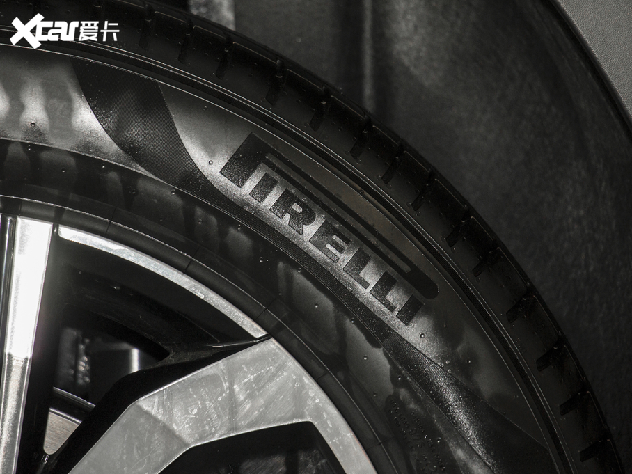 2020;X Ŀ 380TSI (q)A