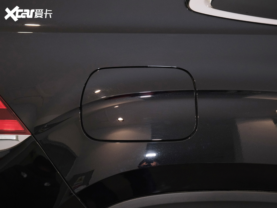 2020;X Ŀ 530 V6 (q)A