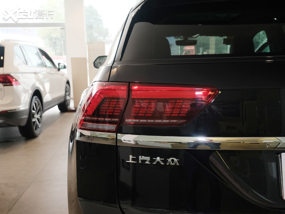 2020;X Ŀ 530 V6 (q)A