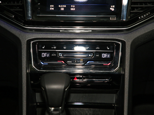2020款改款 380TSI 四驱尊崇豪华版 空调调节