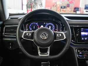 2020款改款 380TSI 四驱尊崇豪华版 中控区